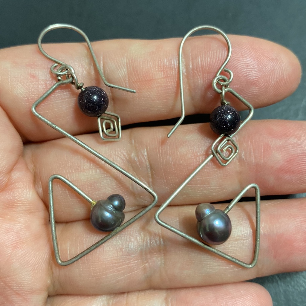 Vtghandmade Earrings With Goldstone & Pearl